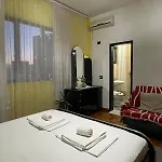 Daire Cozy Big With Balcony Tiran