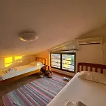 Cozy Big With Balcony 티라나