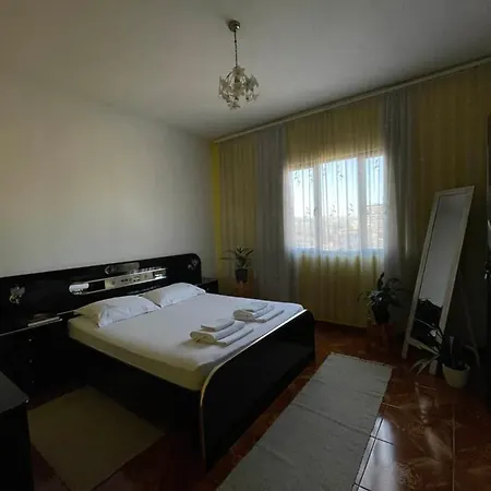 Cozy Big With Balcony