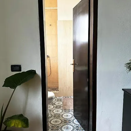 Cozy Big With Balcony