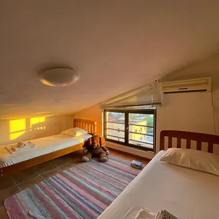 Cozy Big With Balcony تيرانا