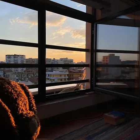 아파트 Cozy Big With Balcony