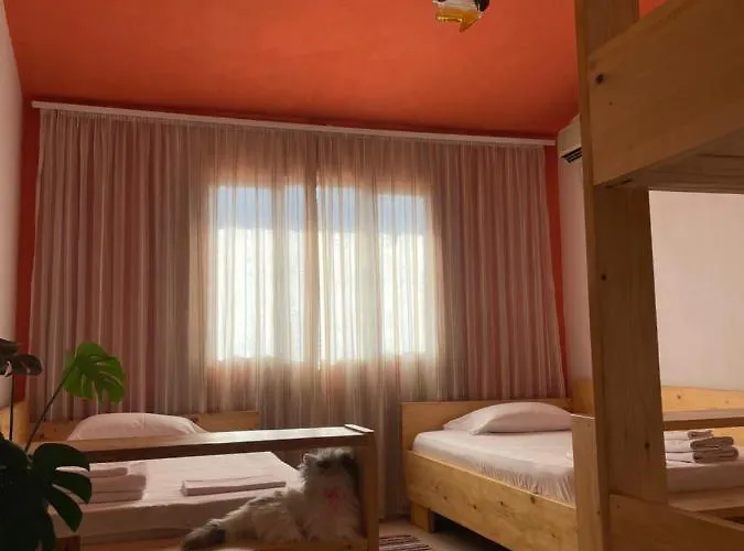 Cozy Big With Balcony
