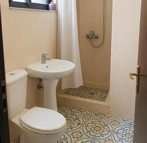 Cozy Big With Balcony Апартаменты *