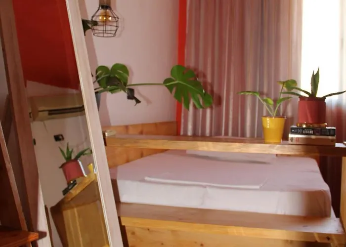 Cozy Big With Balcony Lägenhet