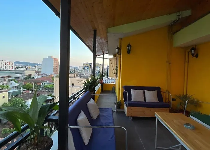 Cozy Big With Balcony Lägenhet *